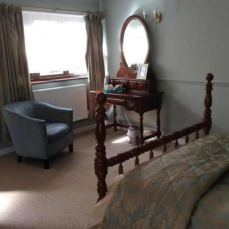 The Swan Motel, Gillingham Бекклс Экстерьер фото